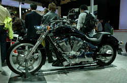 VT1300CS＠モーターサイクルショーOSAKA　2010